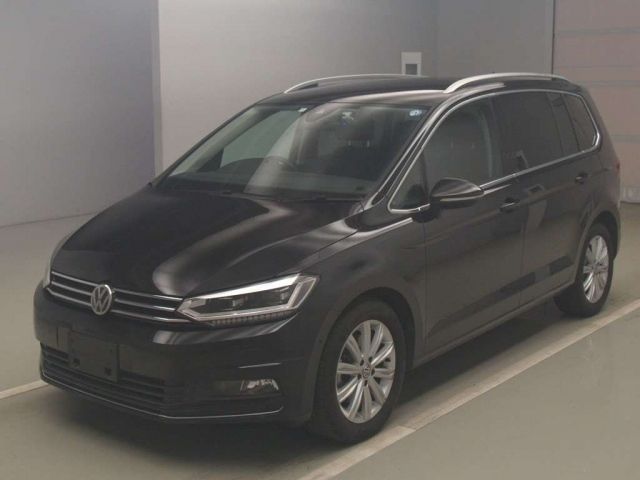 81001 Volkswagen Golf touran 1TCZD 2018 г. (TAA Kantou)